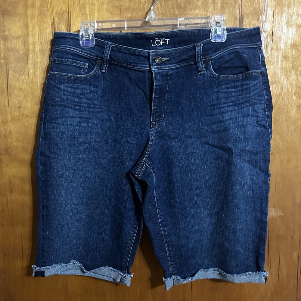 LOFT size 12 waist 31 DARK WASH BERMUDA JEAN SHORTS